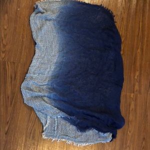 Francesca’s ombré blue and white scarf
